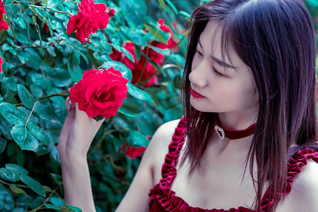 黄仁勋：将开始向中国市场销售H20芯片